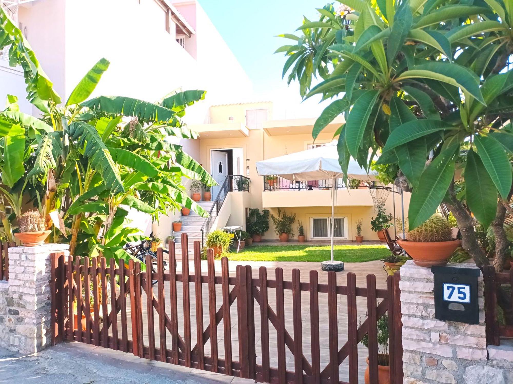 Family Yard House Kos Apartman Kültér fotó