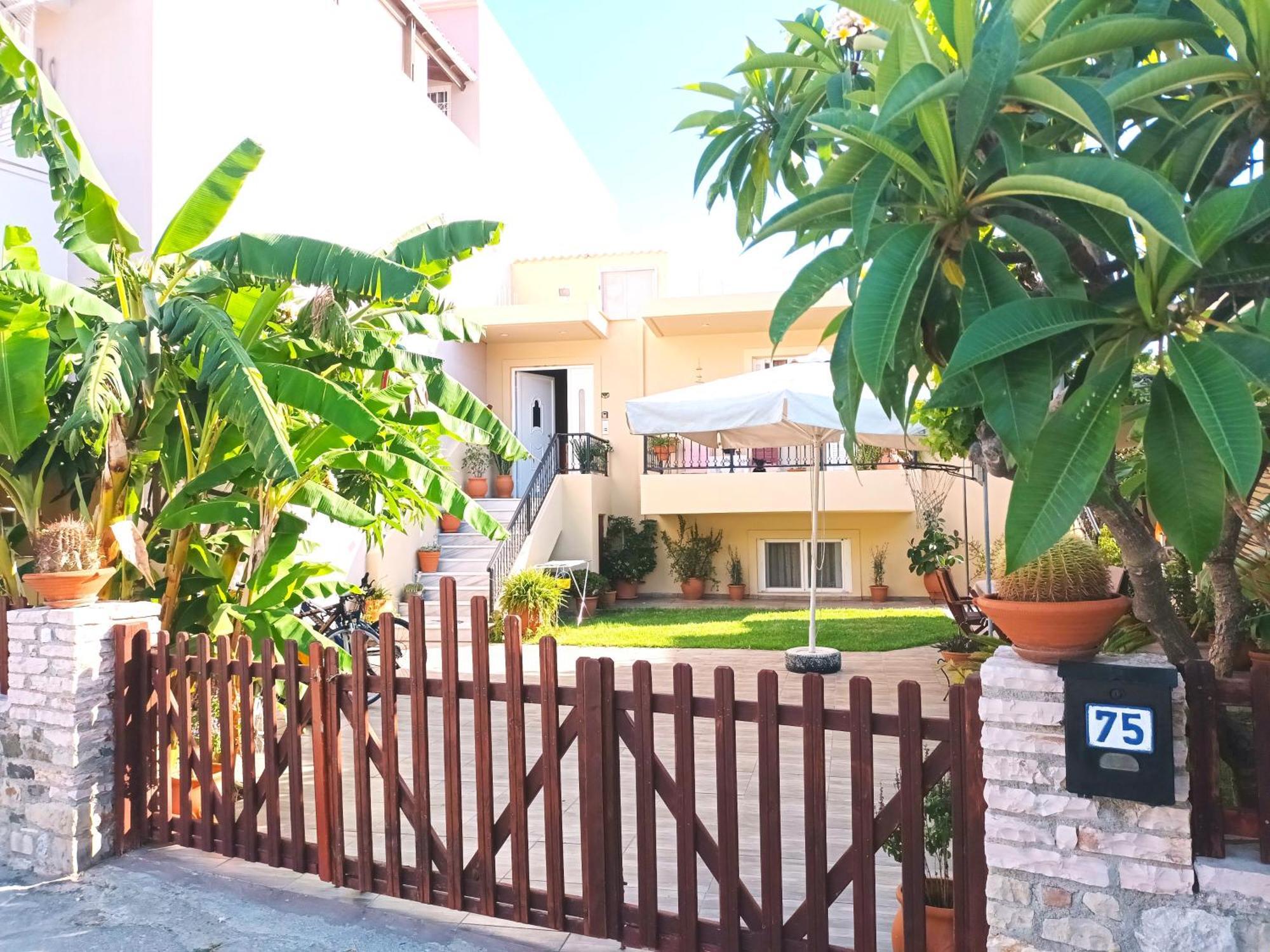 Family Yard House Kos Apartman Kültér fotó
